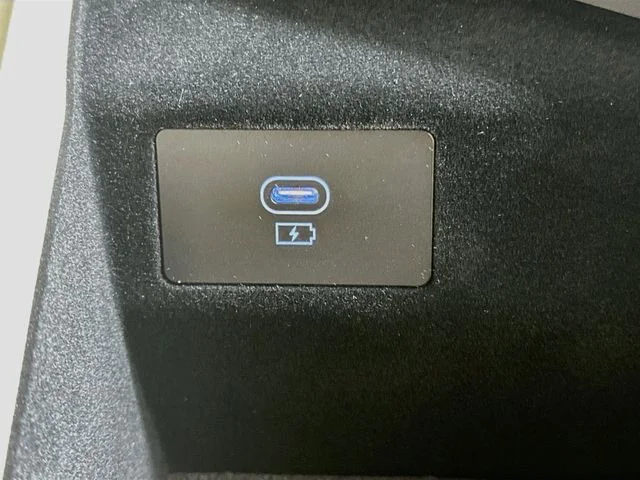 New 2026 White Genesis 2.5T image 22