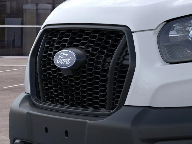 New 2026 Oxford White Ford Base image 17