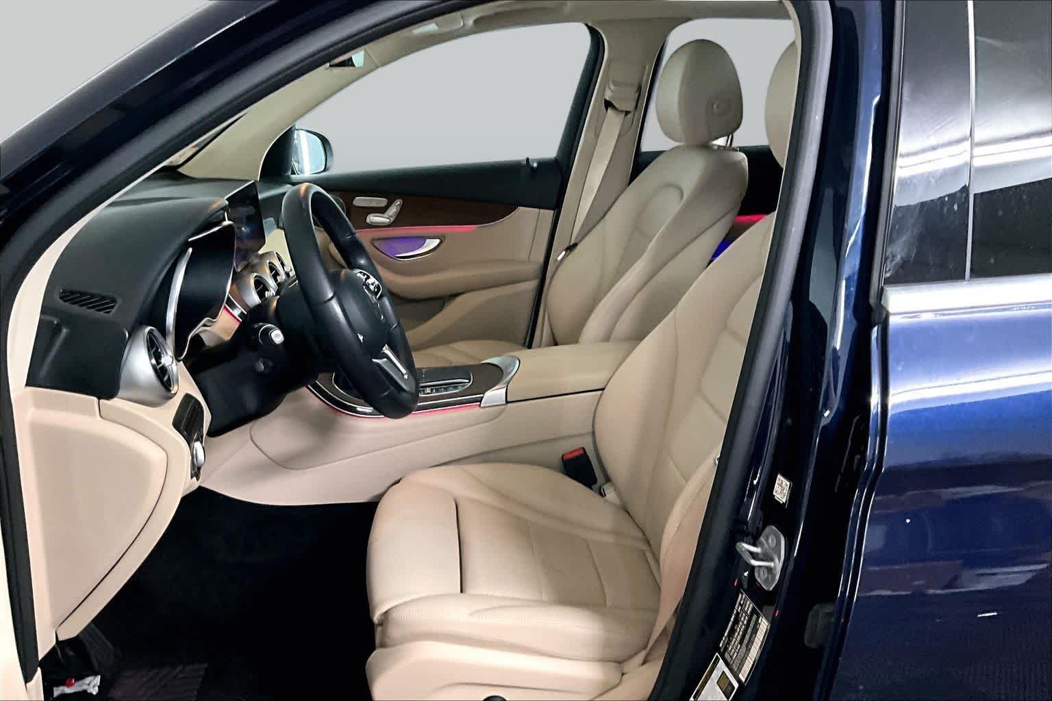 Used 2020 Lunar Blue Metallic Mercedes-Benz GLC 300 image 9