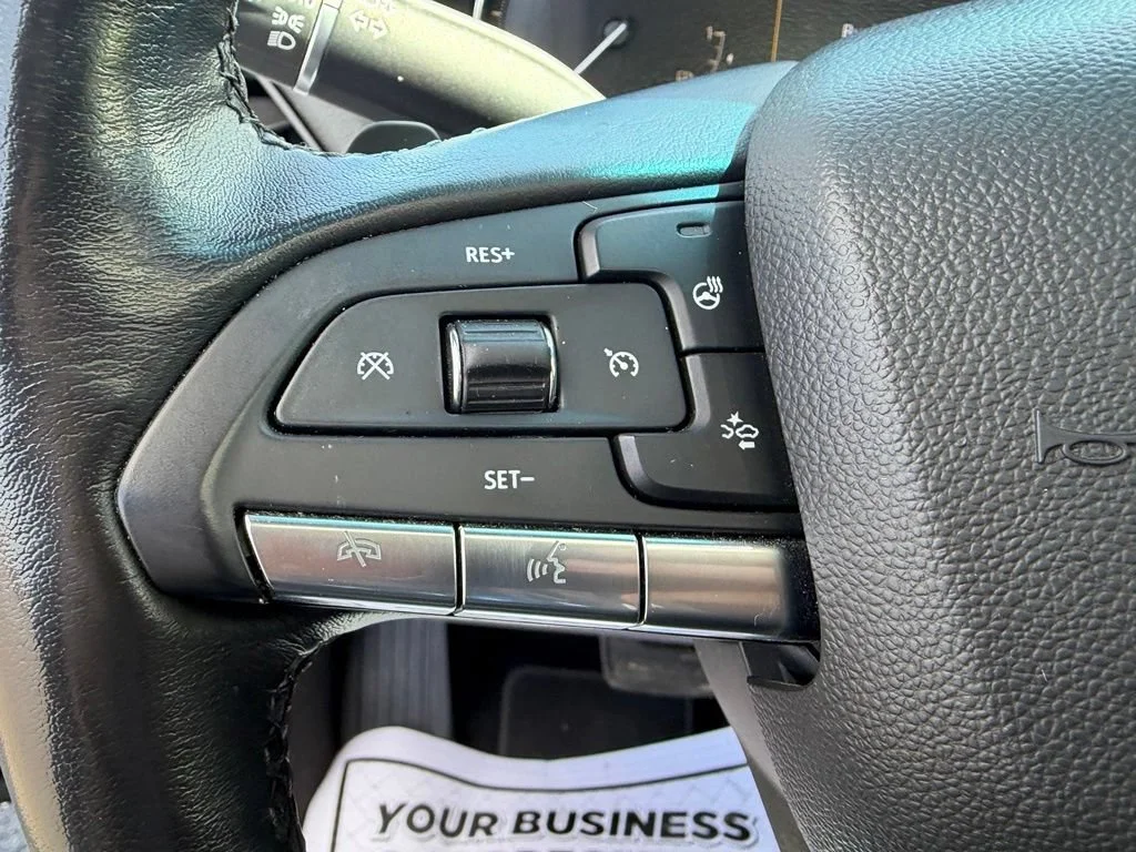 Used 2020 BLACK RAVEN Cadillac Premium Luxury image 36