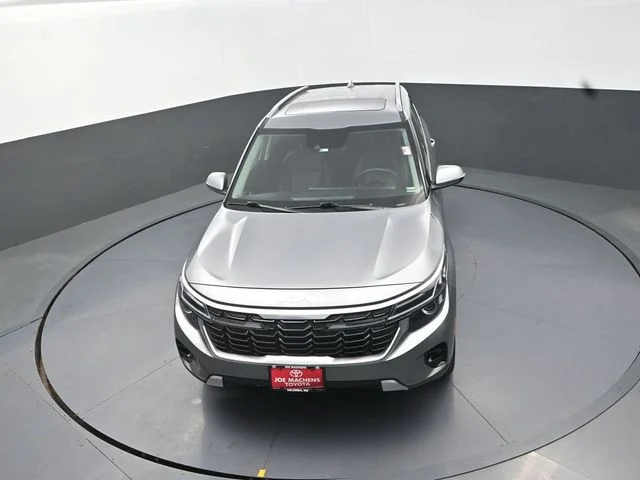 Used 2025 Gray Kia EX image 23