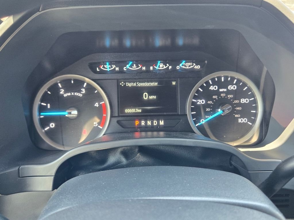 Used 2022 White Ford XLT image 17