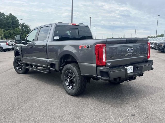 New 2026 Gray Ford XL image 4