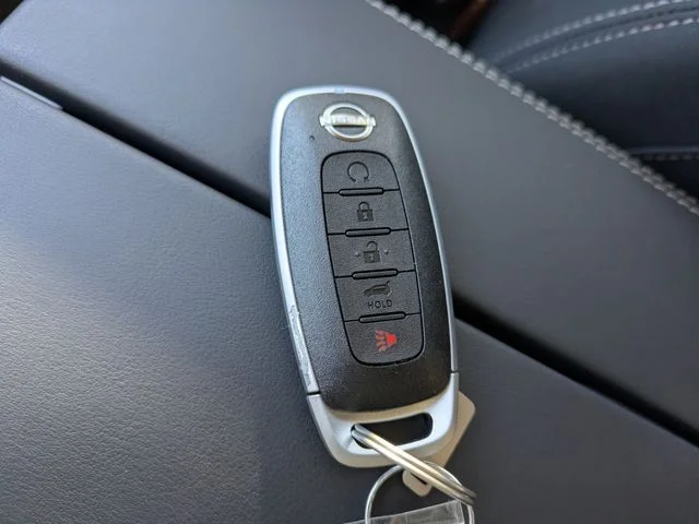 New 2026 Everest White Pearl TriCoat Nissan SV image 30
