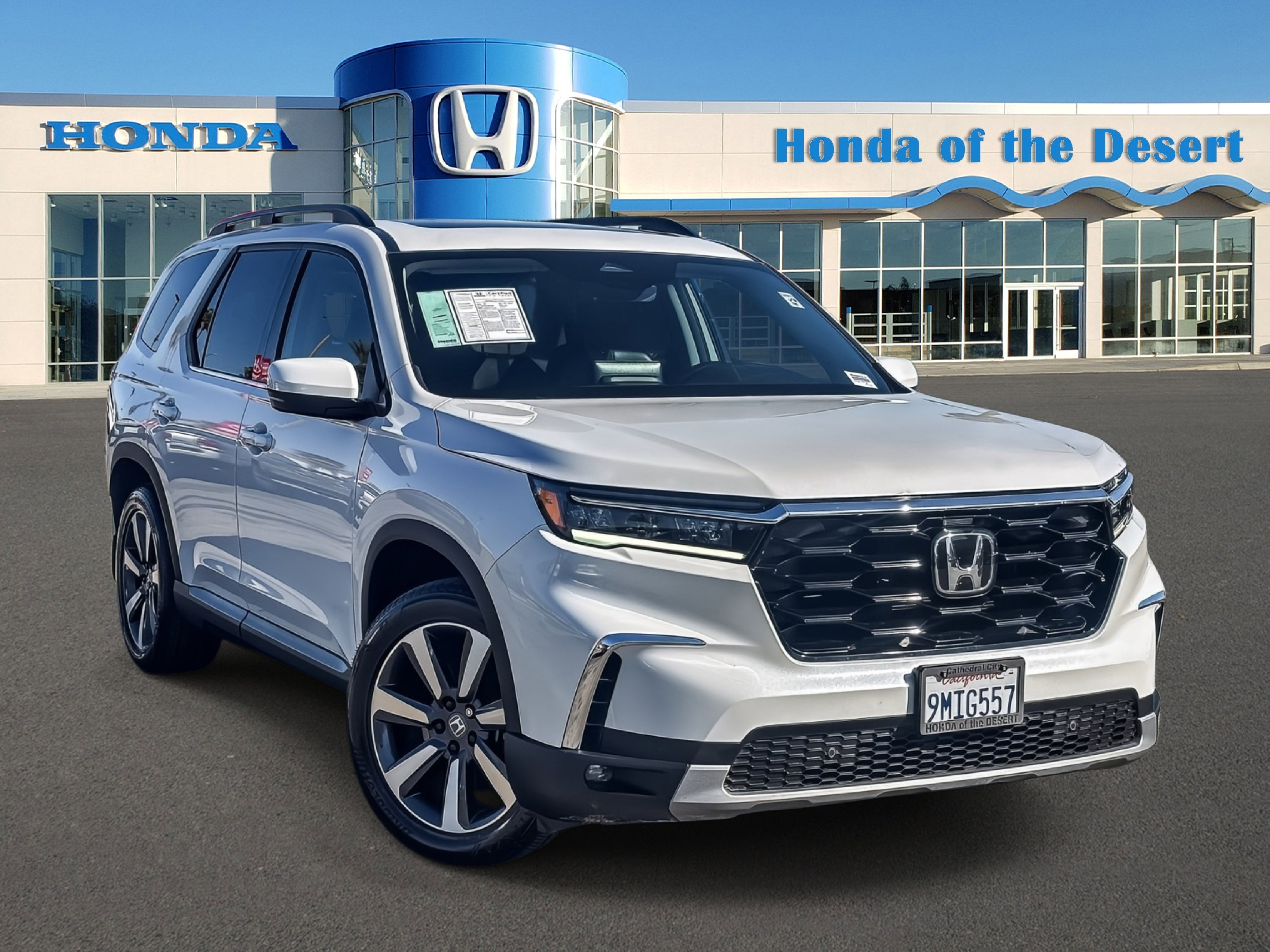 2024 Honda Pilot Touring 2WD's photo