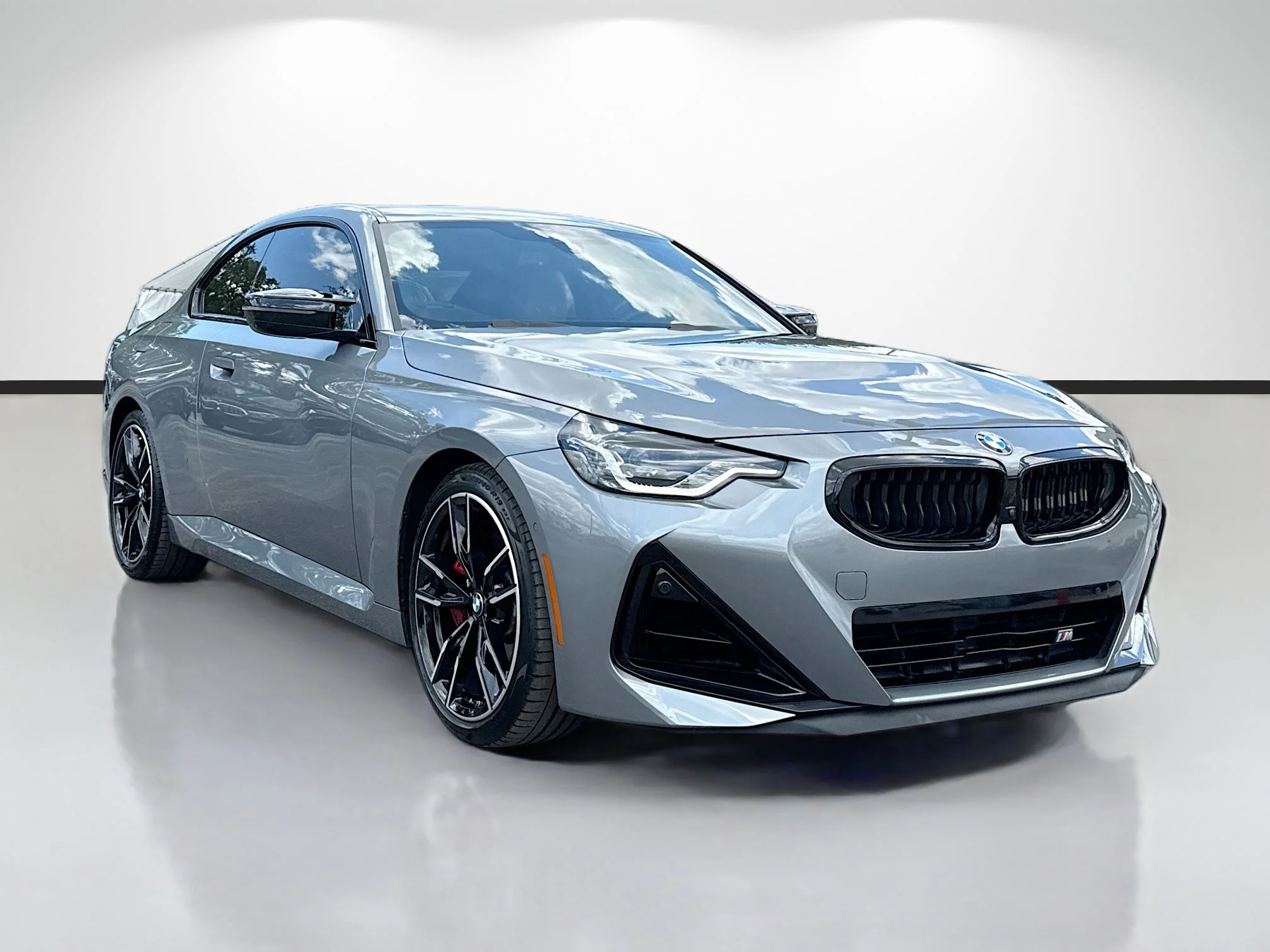 2025 BMW 2 Series M240i Coupe's photo