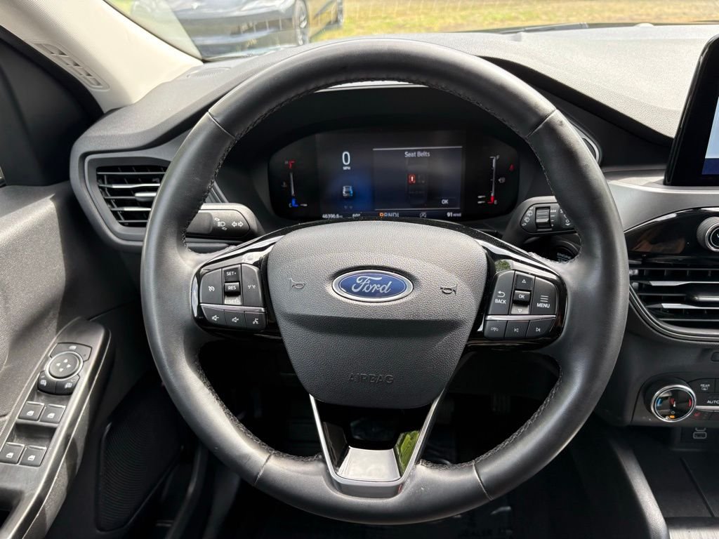 Used 2024 Black Metallic Ford Active image 20
