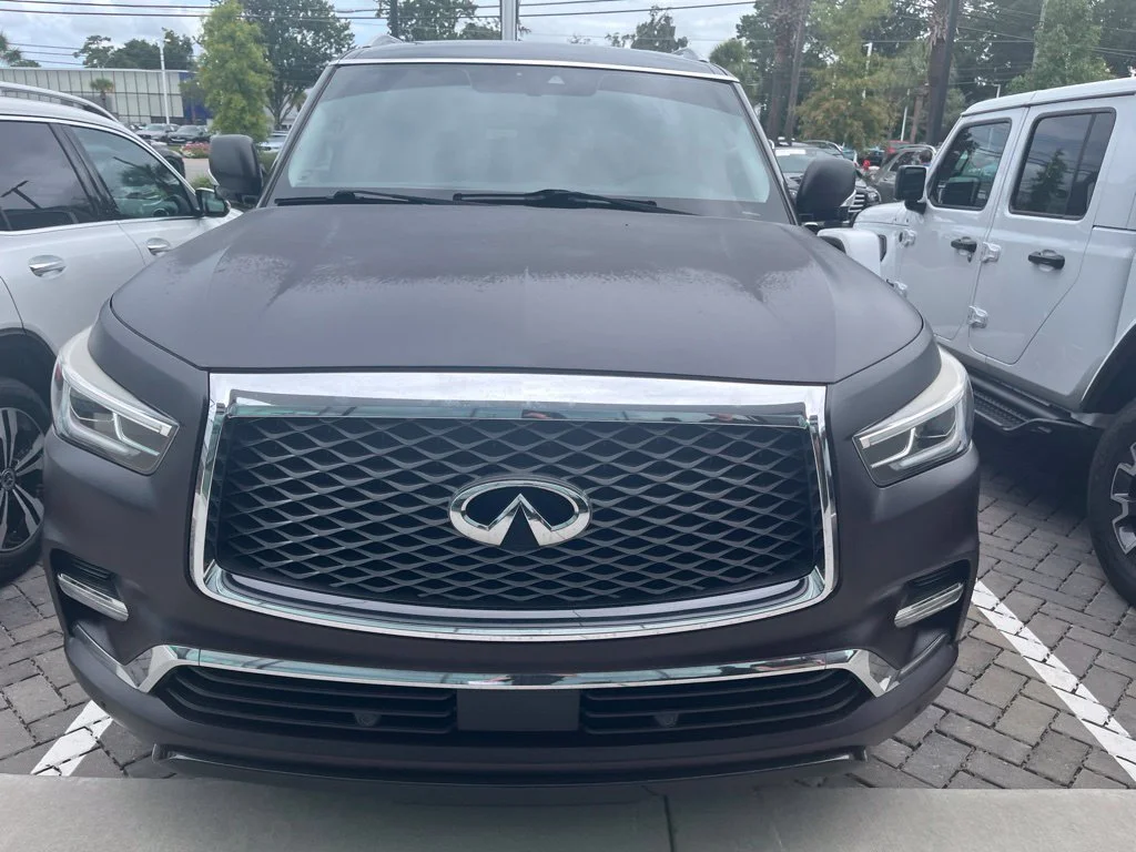 Used 2019 Black Obsidian INFINITI LUXE image 3