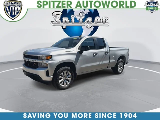 Used 2021 Silver Chevrolet Custom image 4