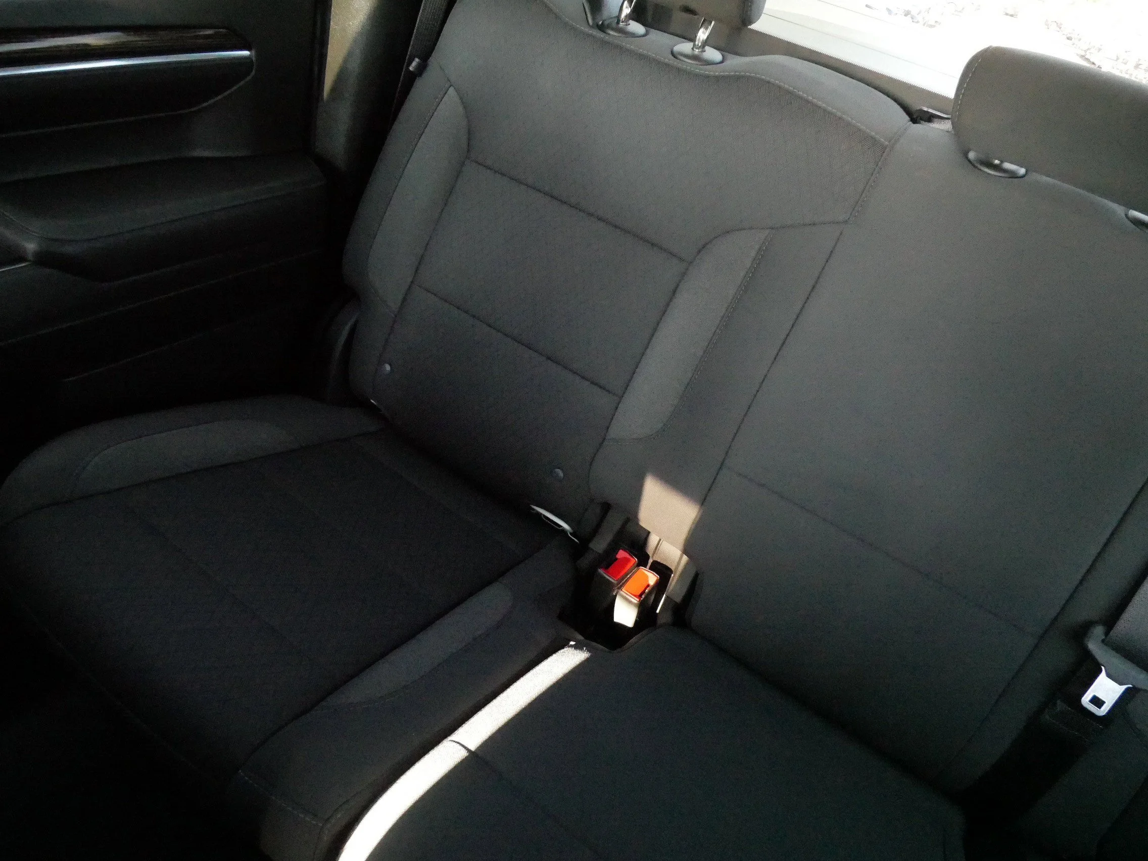 Used 2022 Summit White GMC SLE image 9