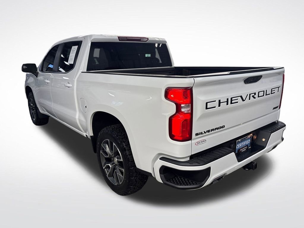 Used 2024 Summit White Chevrolet RST image 3