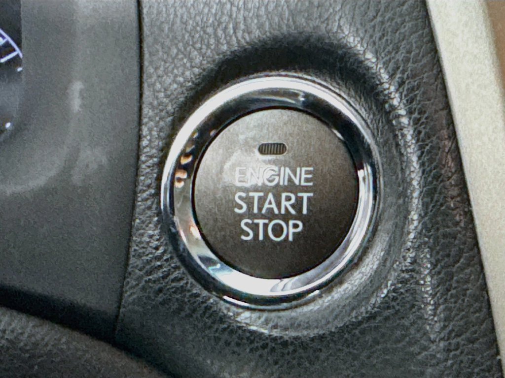 Used 2015 Silver Lexus 350 image 19