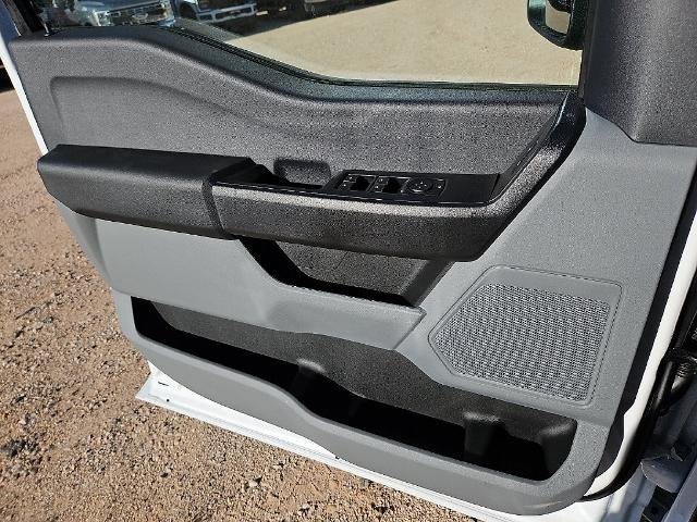 New 2027 Oxford White Ford F-350® XL image 44