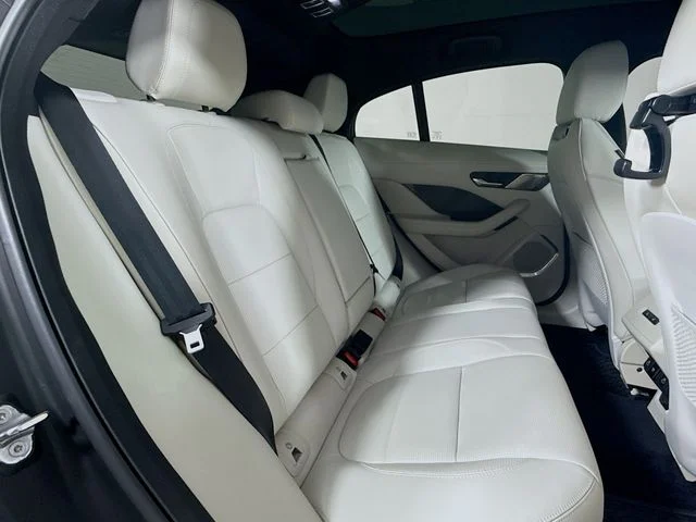 Certified Used 2024  Jaguar HSE image 28