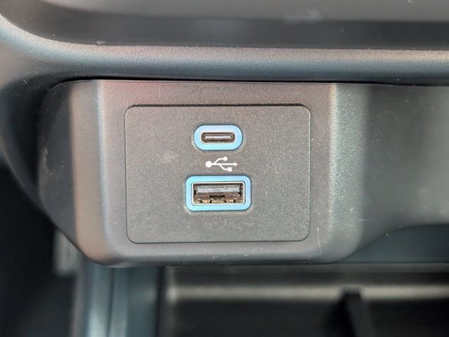 Used 2022 Silver Ford XL image 17
