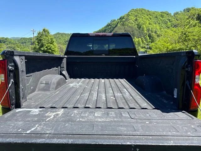Used 2022 Black Chevrolet High Country image 29