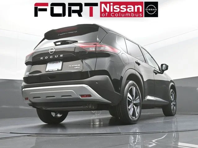 Used 2023 Black Nissan Platinum image 39