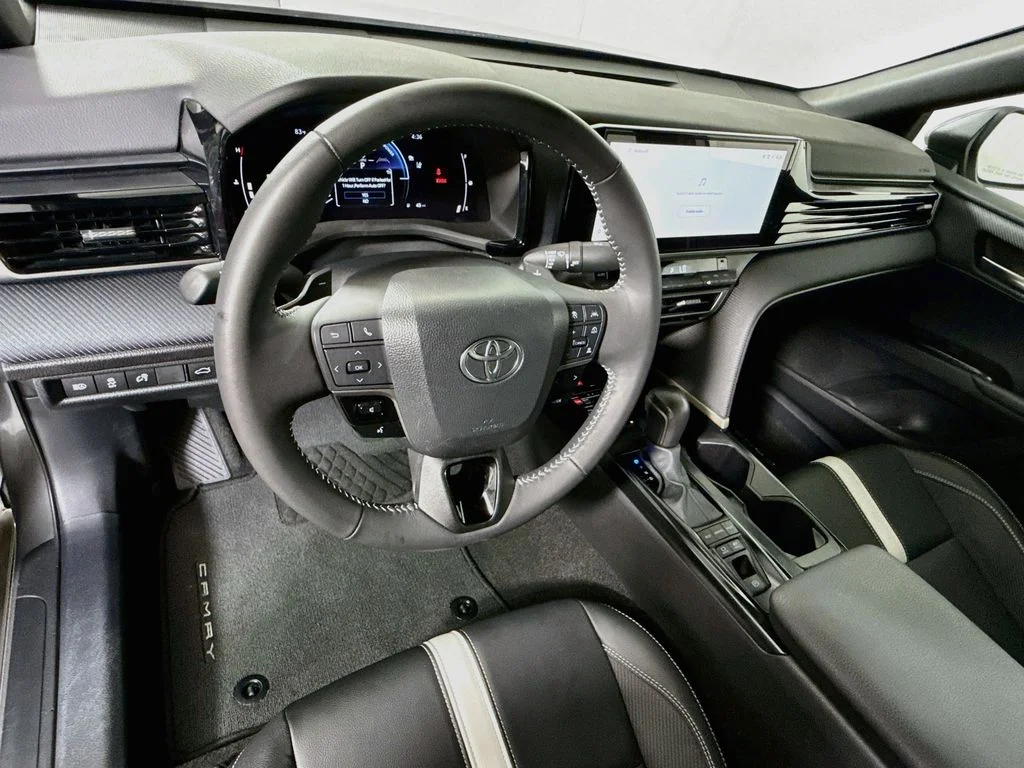 Used 2025 Heavy Metal Toyota SE image 12