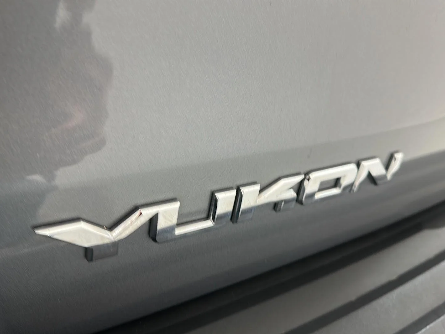 Used 2019 SATIN STEEL METALLIC GMC Denali image 31