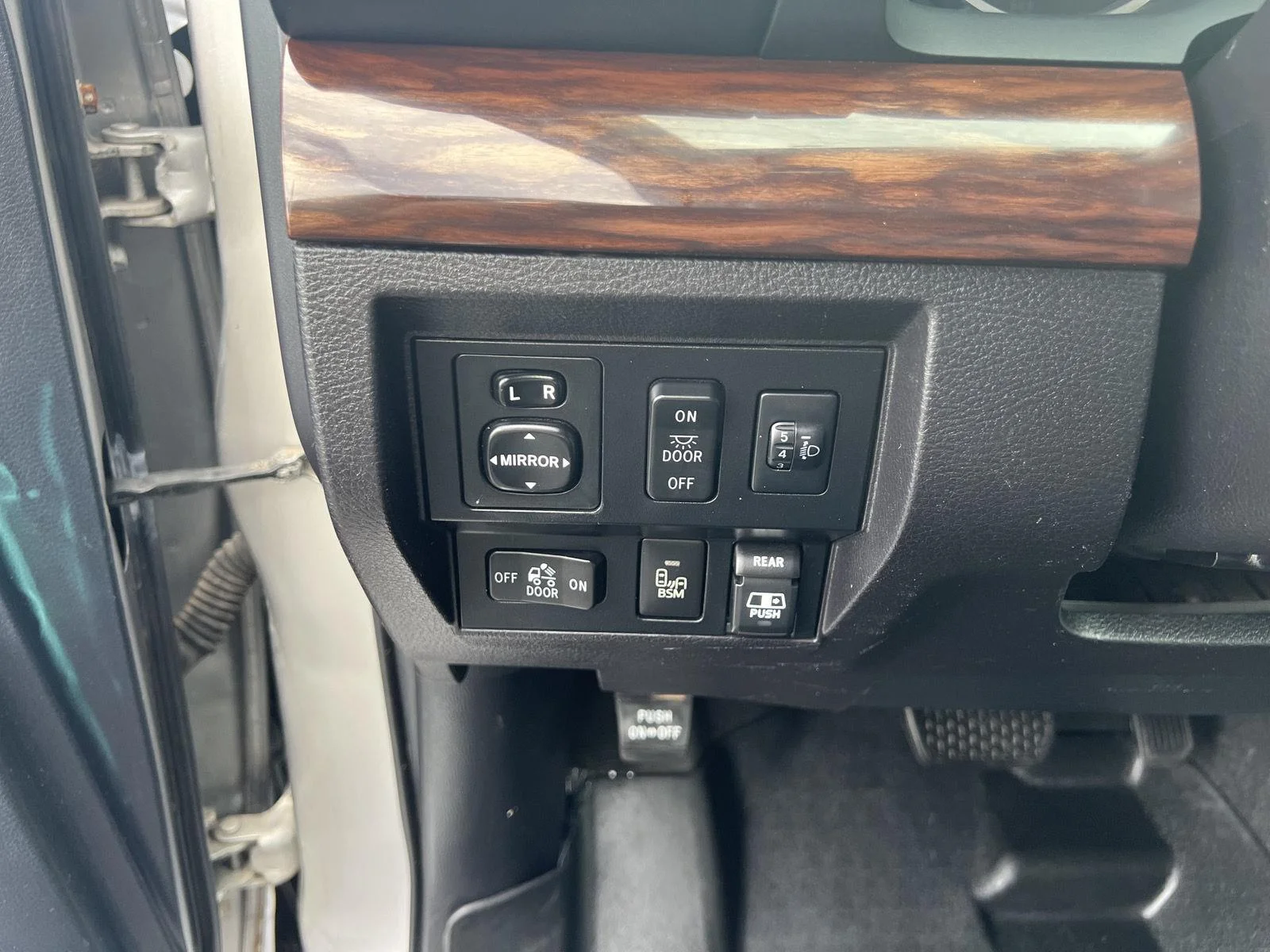 2016 Toyota Tundra Limited - Photo 22