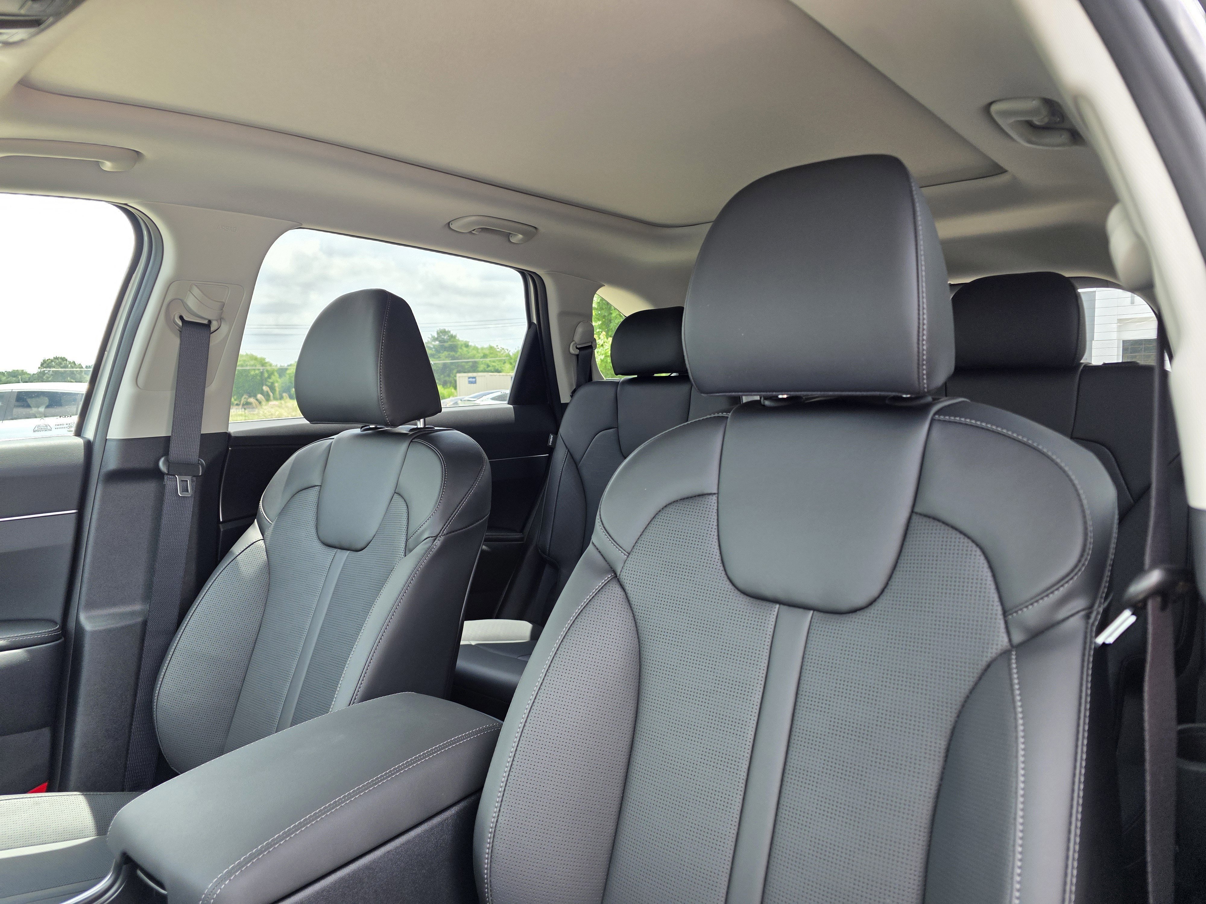 New 2026 Ivory Silver Kia EX image 9