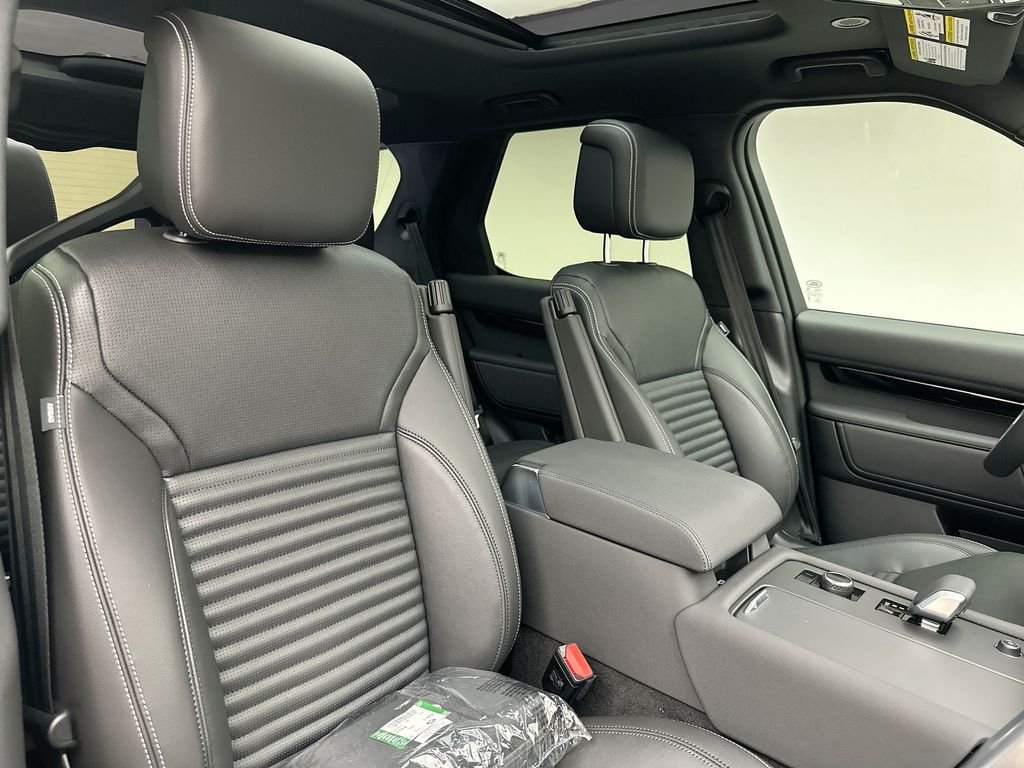 New 2026 Santorini Black Land Rover S image 6