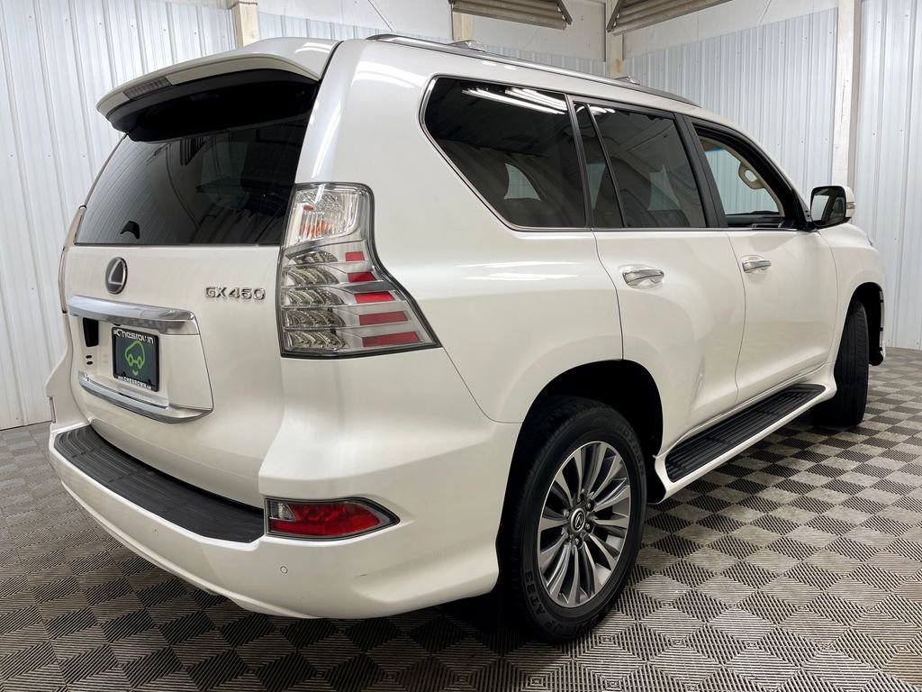 2020 Lexus GX LUXURY - Photo 28