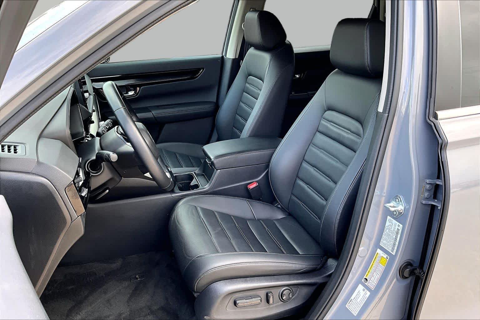 Used 2025 Urban Gray Pearl Honda EX-L image 8
