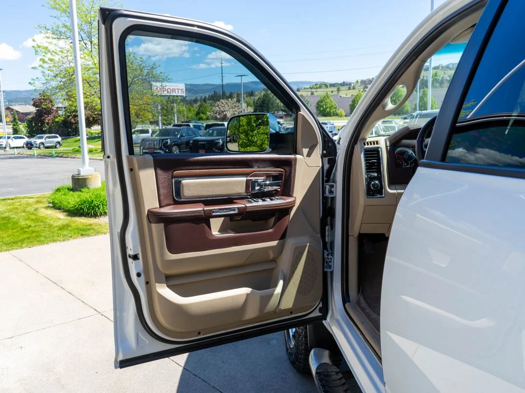Used 2017 White Ram Laramie image 15
