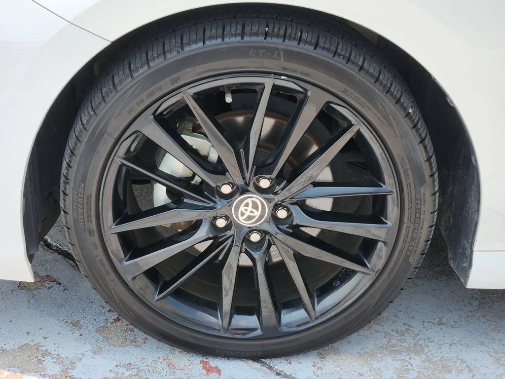 Used 2022 Wind Chill Pearl Toyota XSE image 14