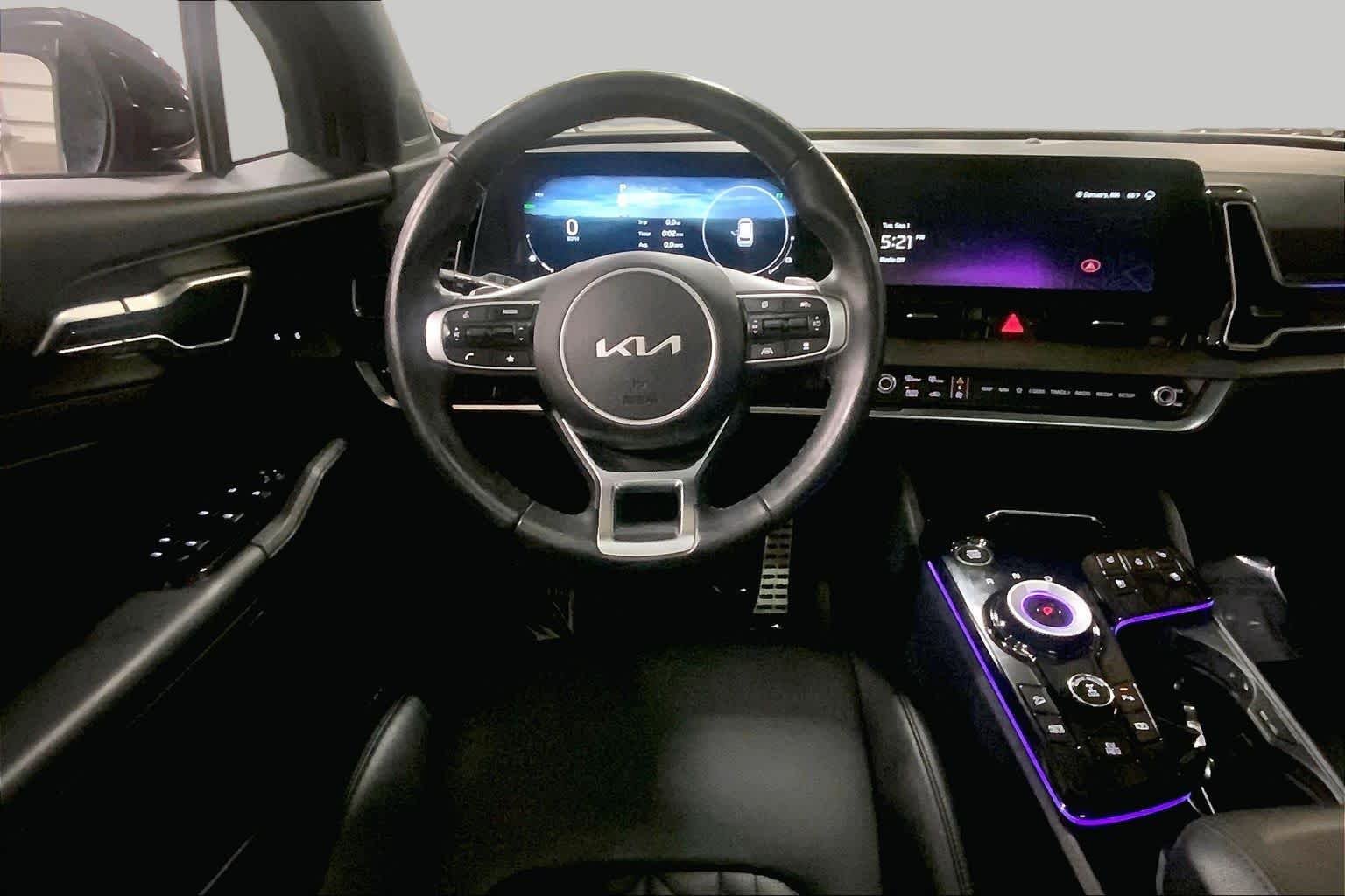 Used 2025 Jungle Green Kia X-Line Prestige image 6