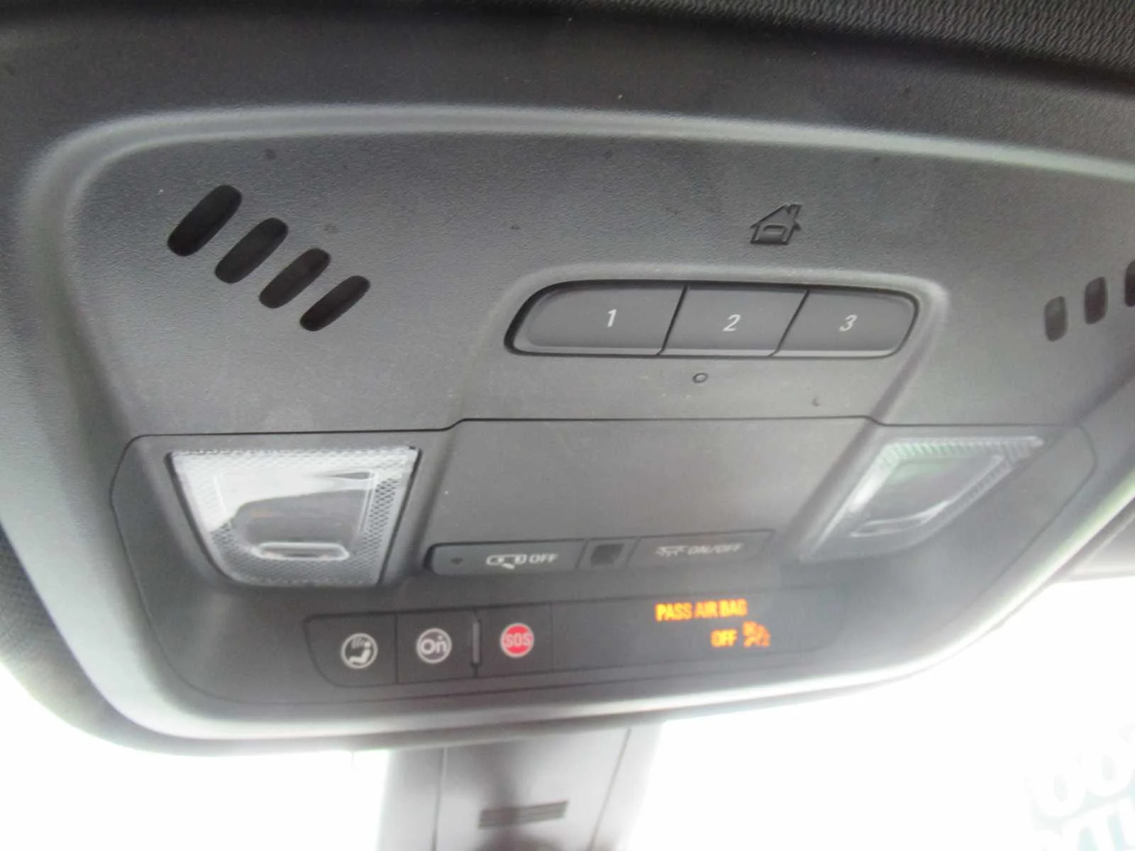 Certified Used 2022 Summit White Chevrolet LT Cloth image 34