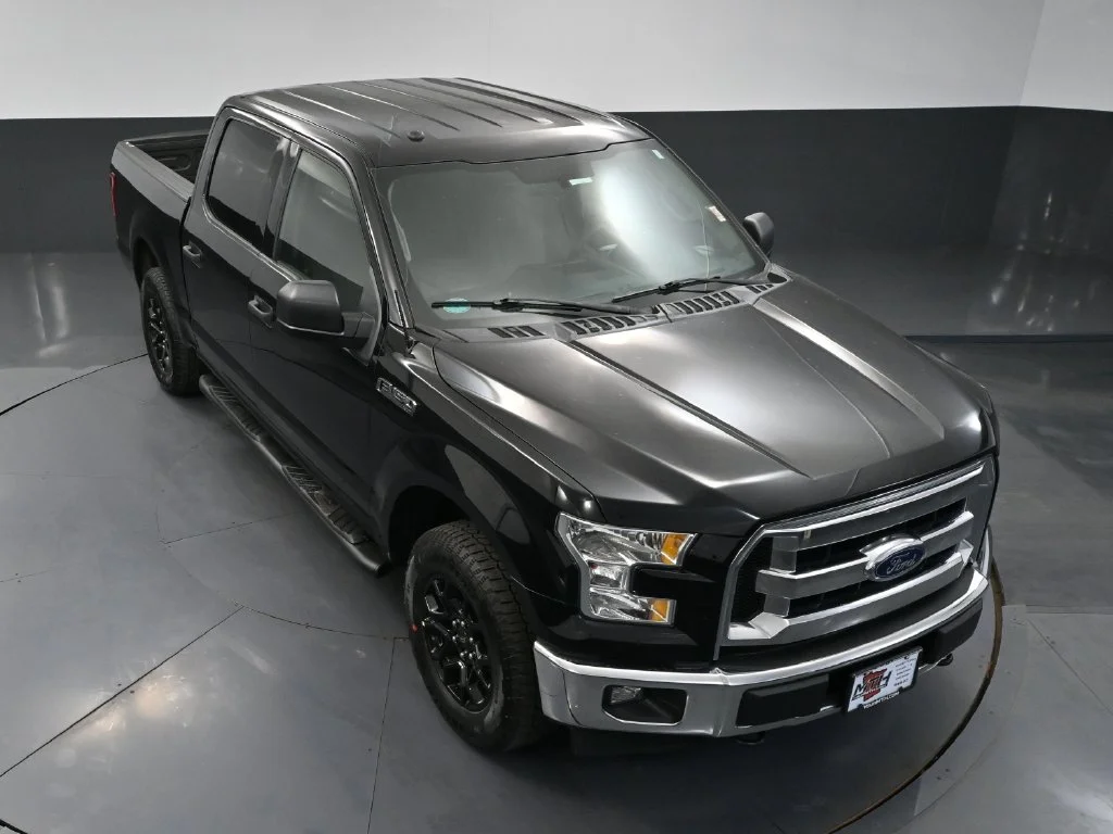 Used 2017 Black Ford XLT image 46