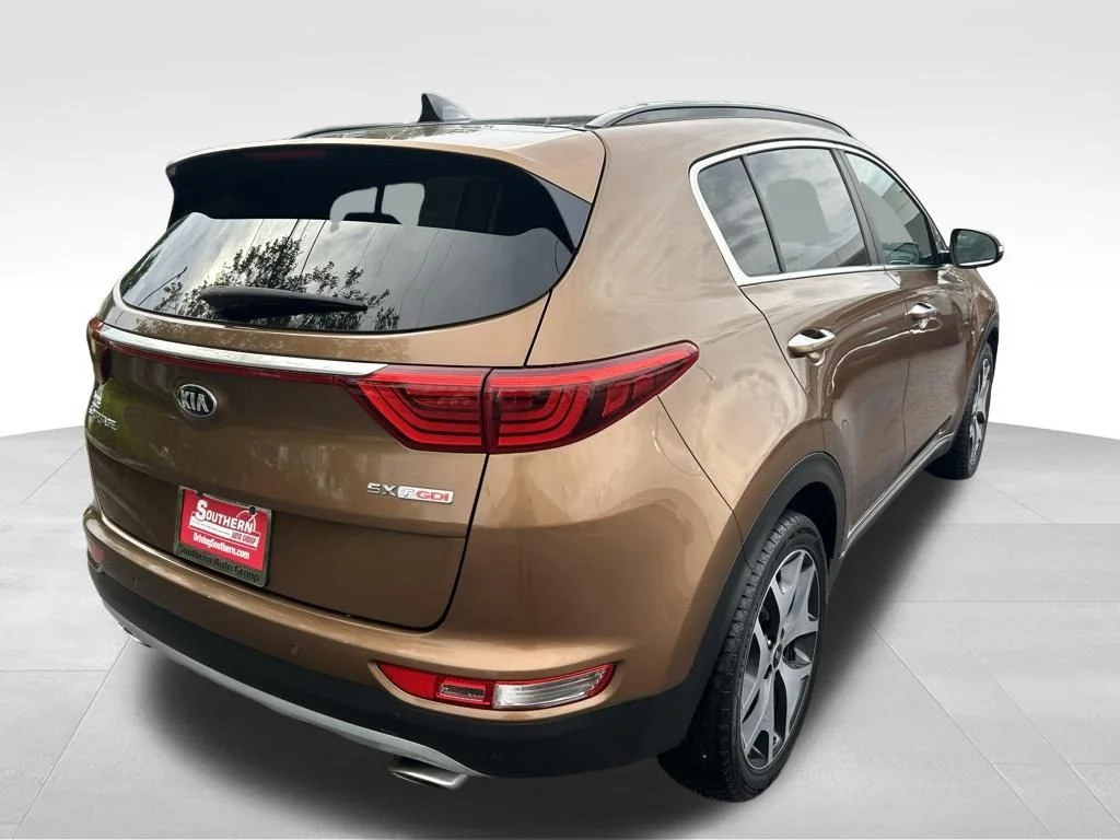 Used 2018 Brown Kia SX image 8