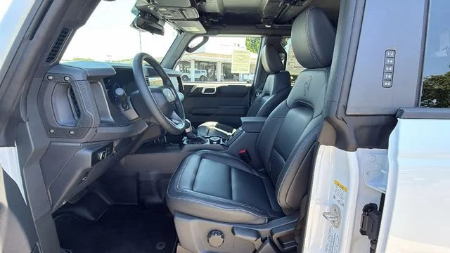 New 2026 Oxford White Ford Badlands® image 33
