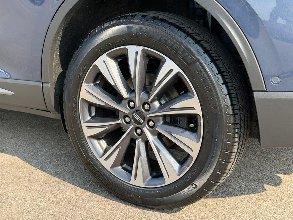 Used 2022 Blue Lincoln Reserve image 26