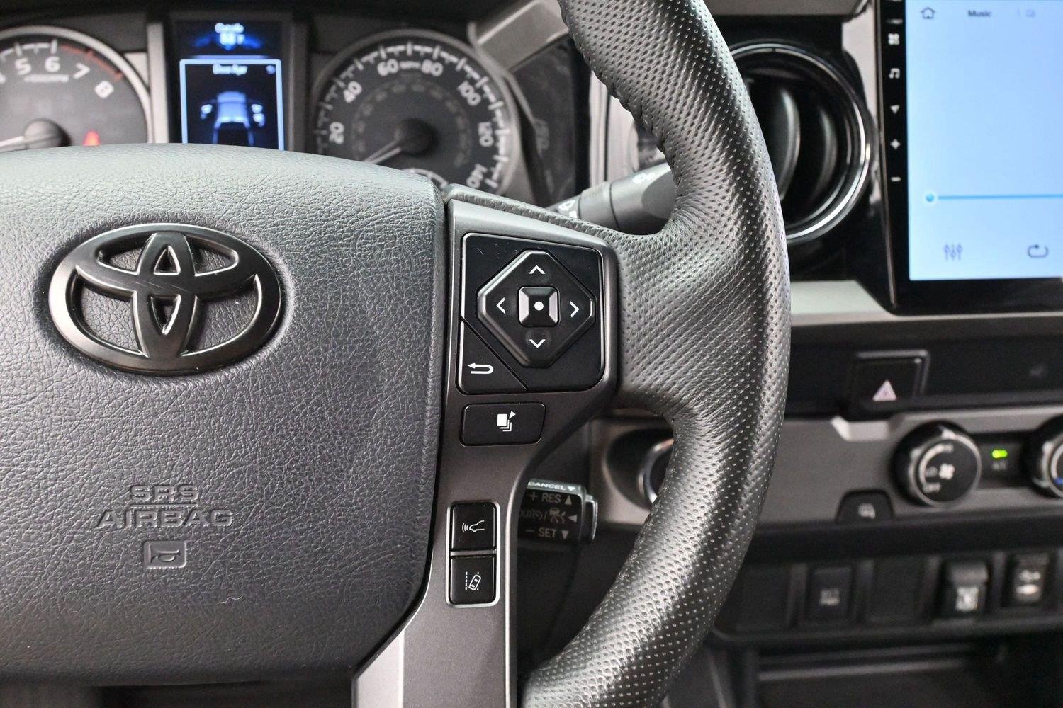 Used 2019 Midnight Black Metallic Toyota SR5 image 15