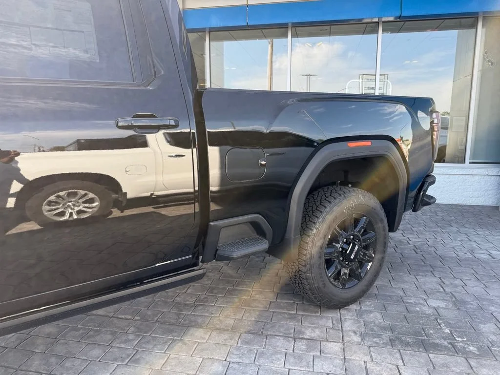 New 2026 Onyx Black GMC AT4 image 6