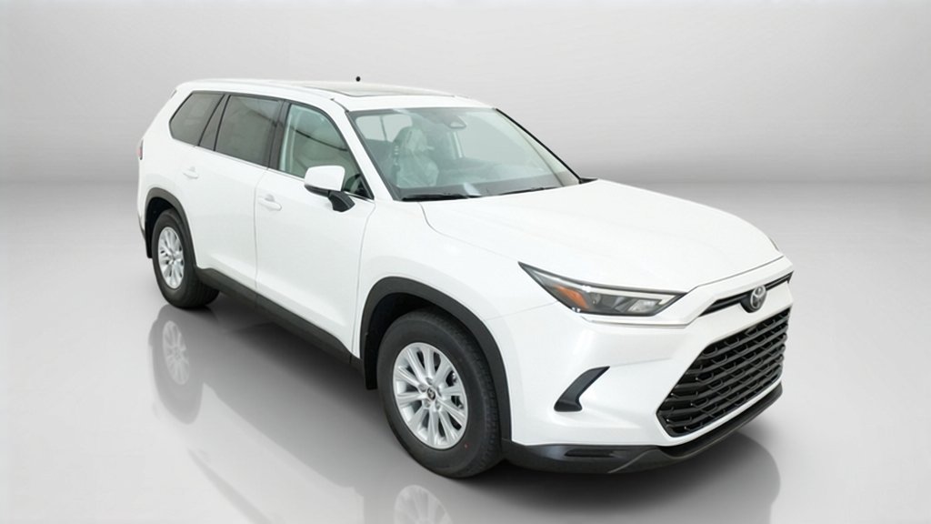 New 2026 Wind Chill Pearl Toyota XLE image 35