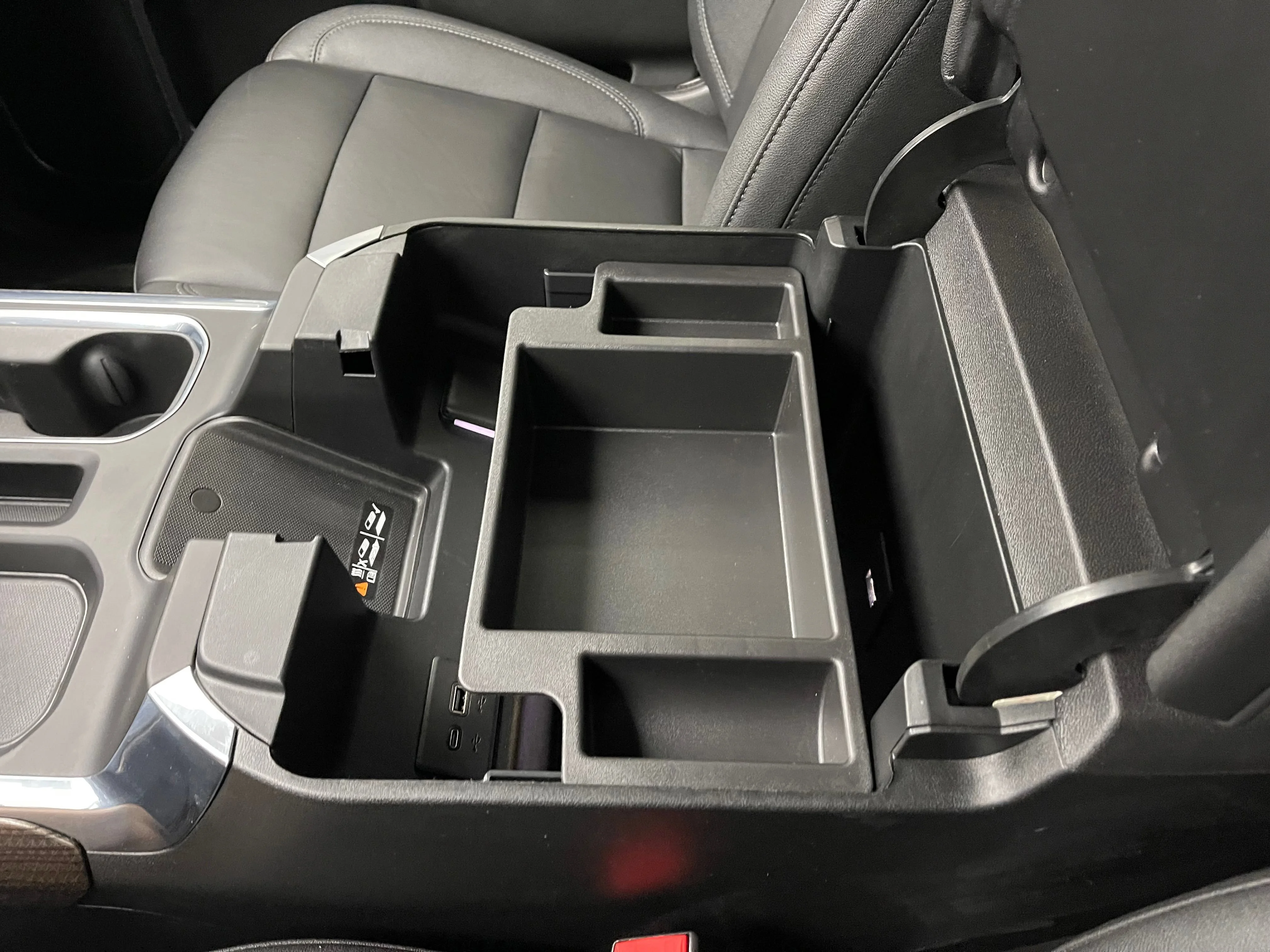 Used 2024 Summit White Chevrolet RST image 29
