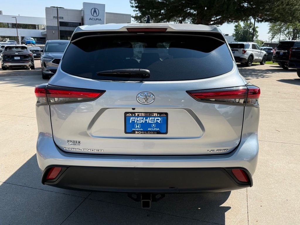 Used 2022 Celestial Silver Metallic Toyota LE image 5
