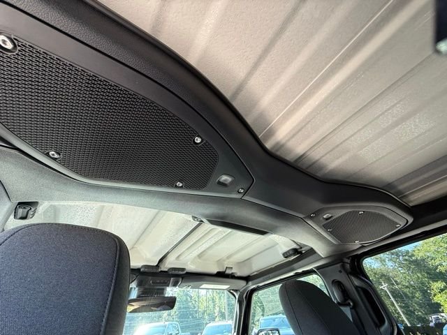 2025 Jeep Wrangler 4-Door Sahara - Photo 23