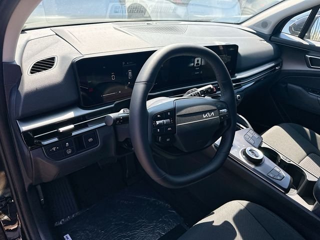 Used 2026 Fusion Orange Kia LX image 9