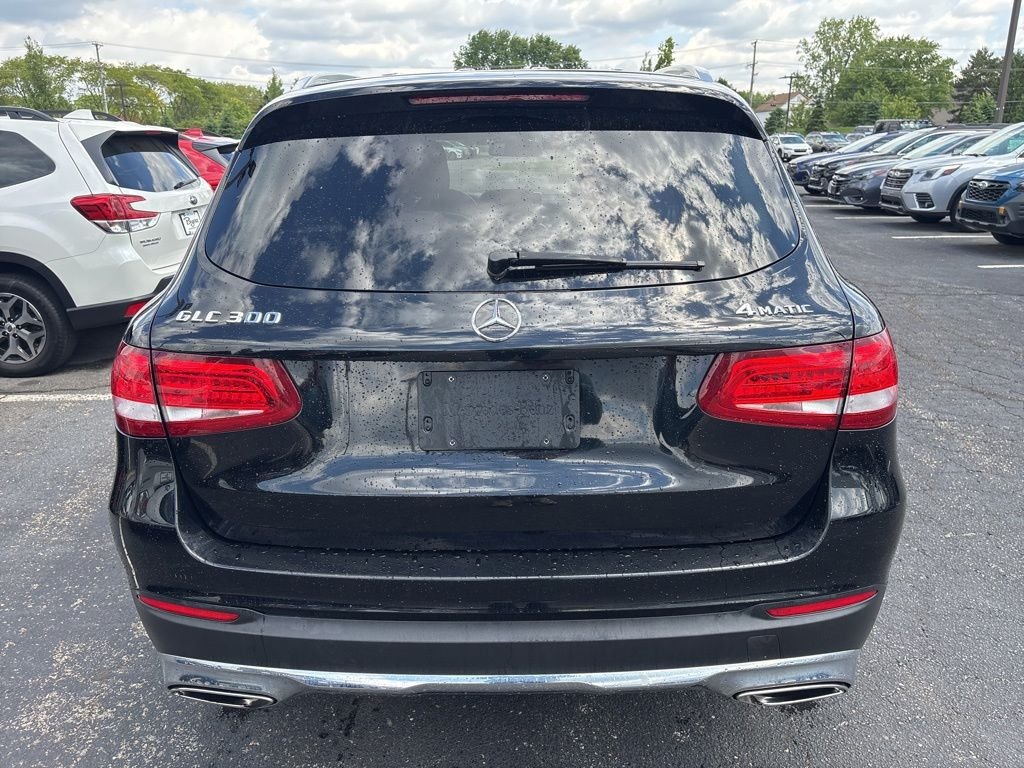 Used 2016 Black Mercedes-Benz GLC 300 image 4