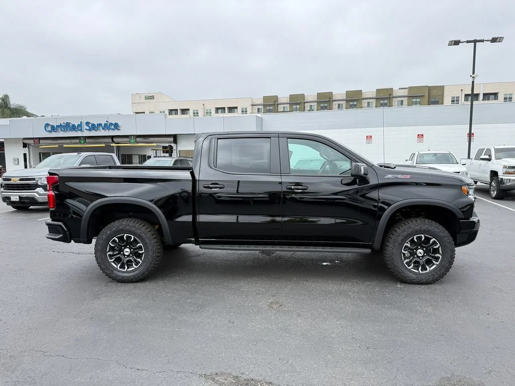 2026 Chevrolet Silverado 1500 ZR2 - Photo 4
