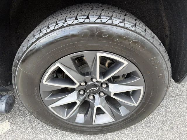 Used 2023 BLACK Chevrolet Z71 image 20