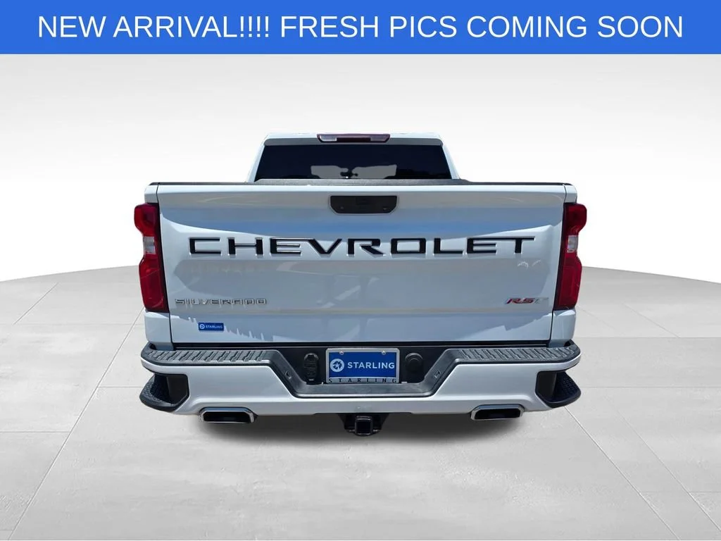 Used 2022 Summit White Chevrolet RST image 8