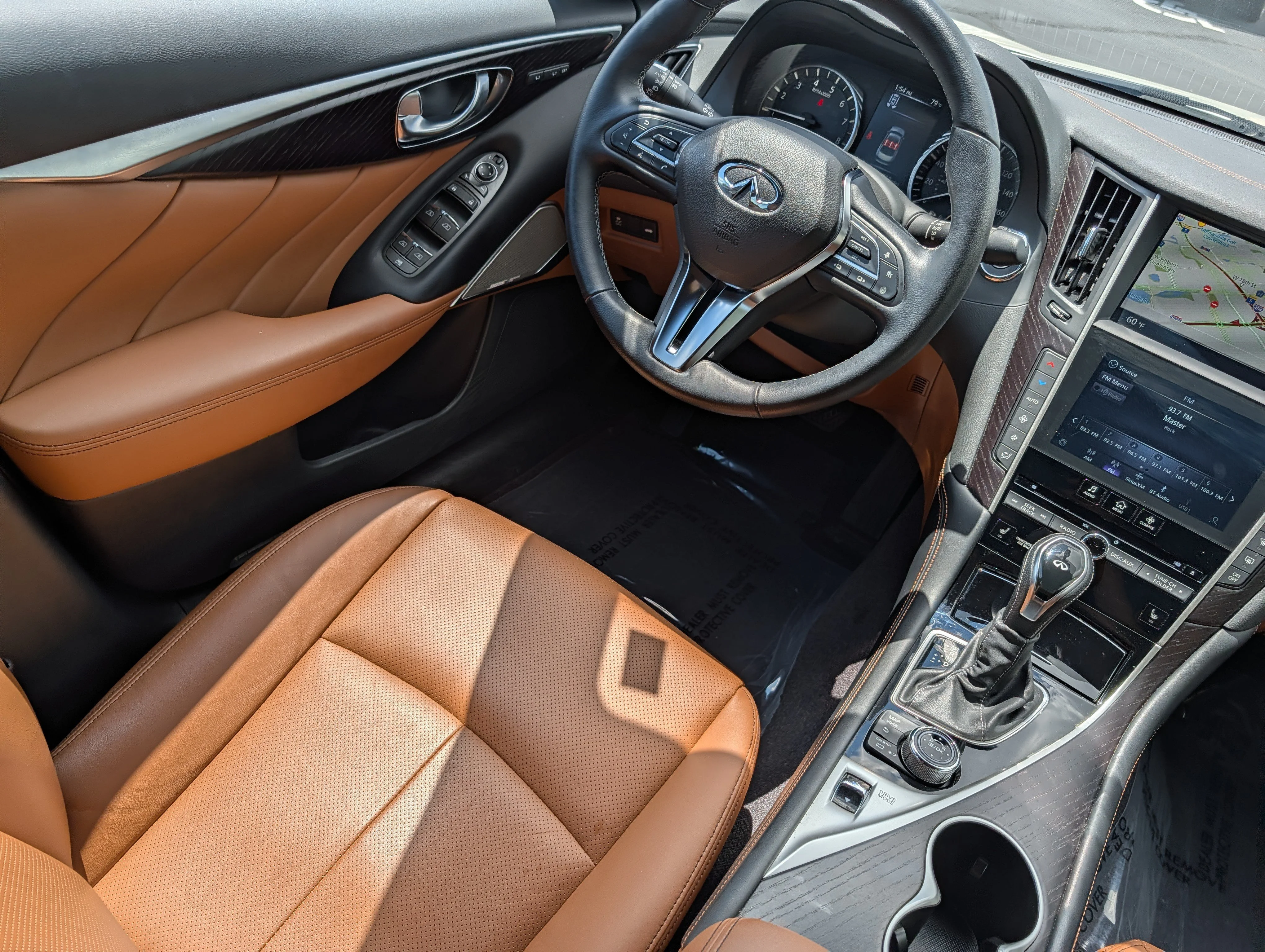 Certified Used 2024 Majestic White INFINITI SENSORY image 9