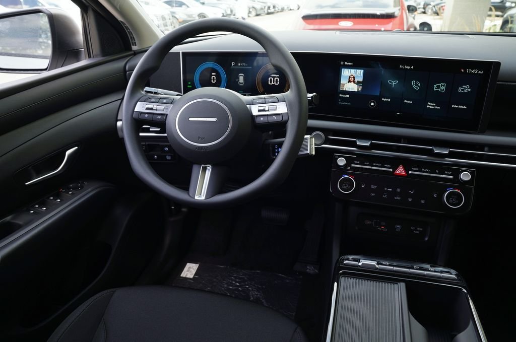 New 2026 Shimmering Silver Hyundai SEL image 28
