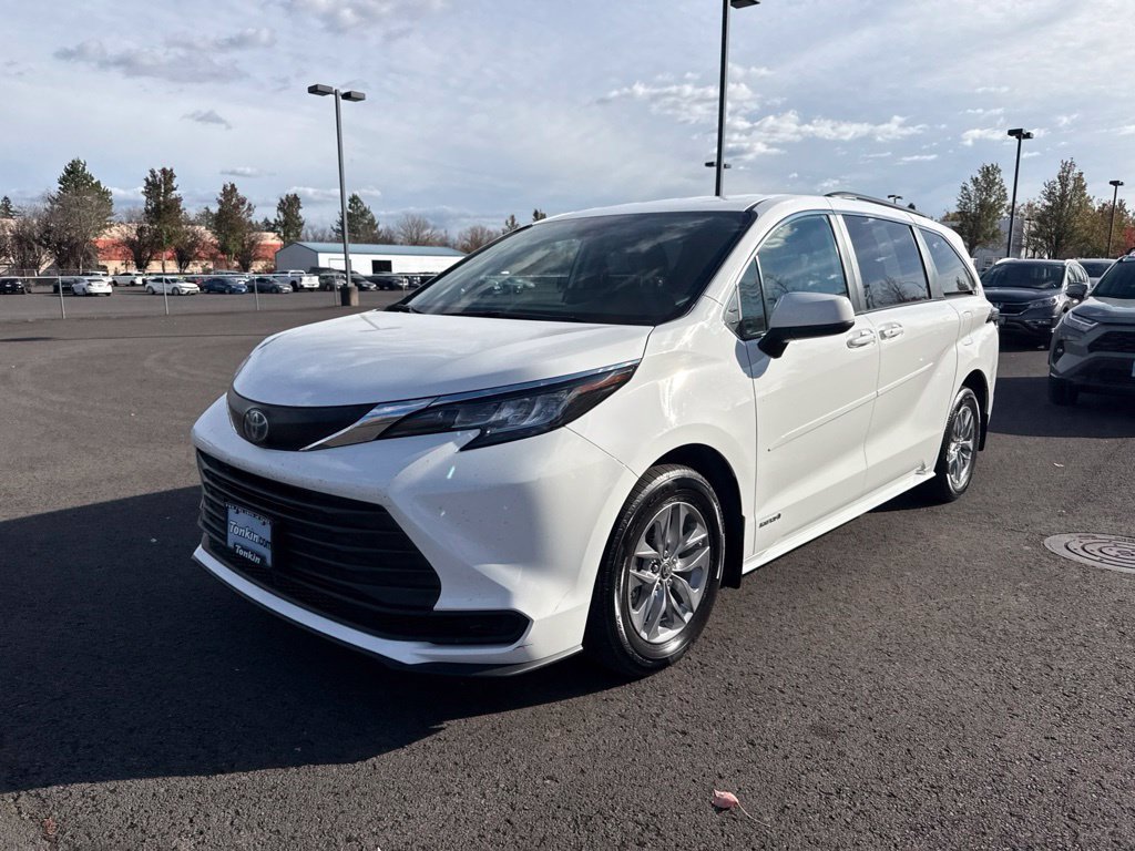 Used 2021 Super White Toyota LE image 3